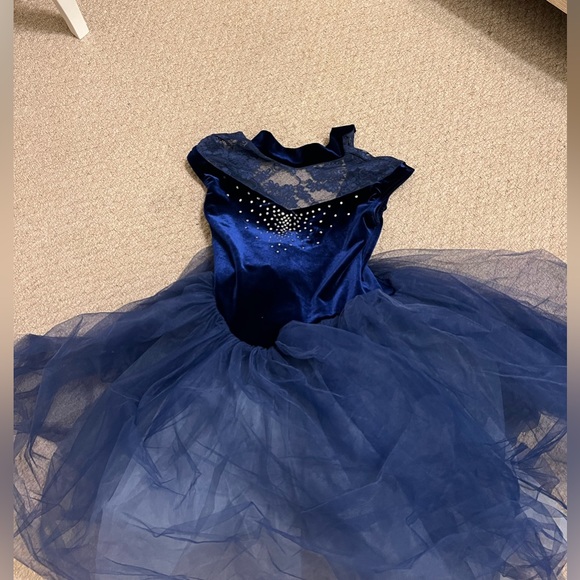 Ballet costume - Picture 2 of 2